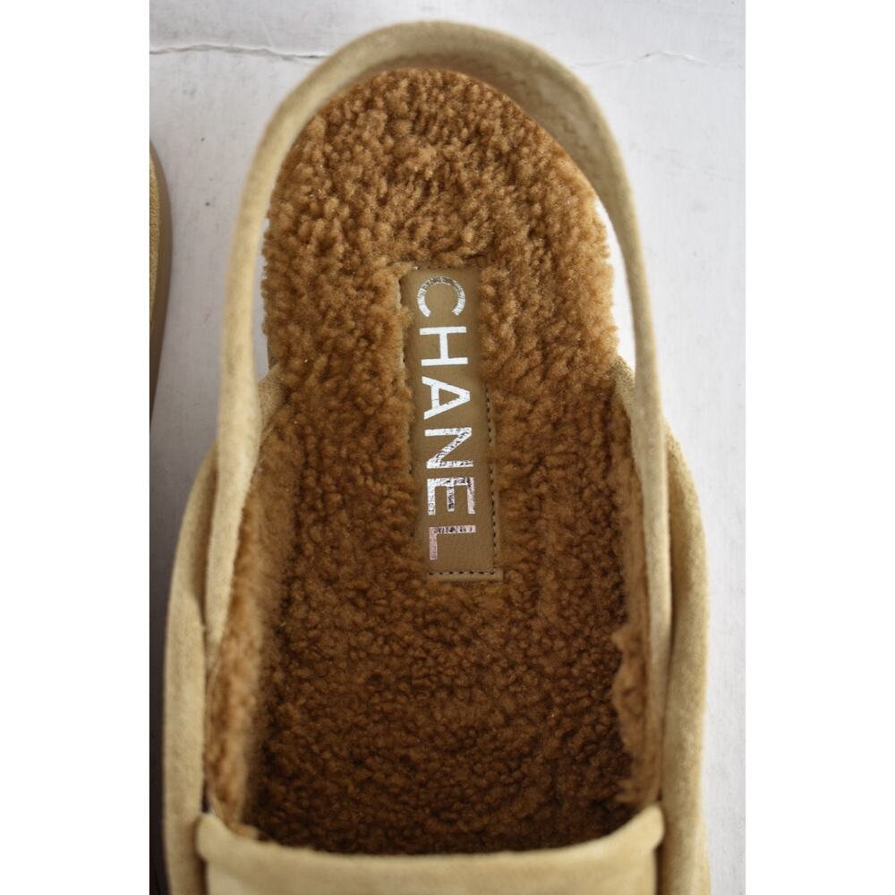 Chanel Dark Beige Suede Shearling CC Moccasin Ballet Slingback Loafer Flat 40 - Picture 14 of 16